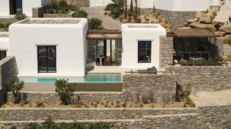 One-Bedroom Villa Sea View with private pool image 3