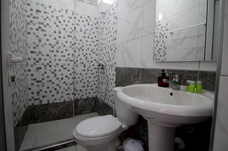 Triple Room with Balcony image 3