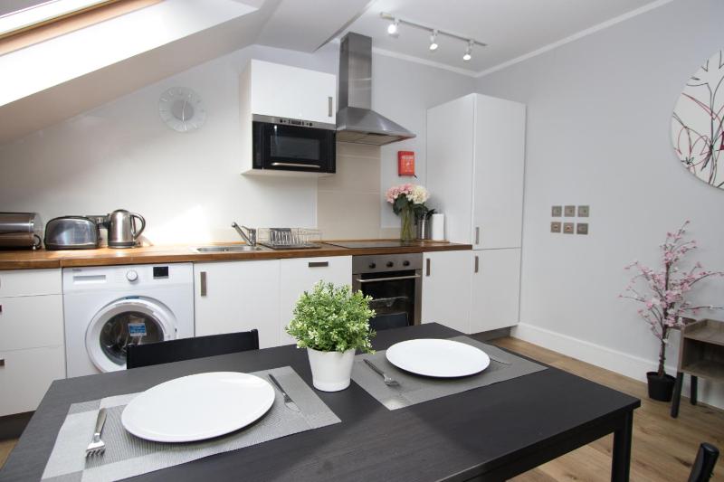 Deluxe Apartment image 2