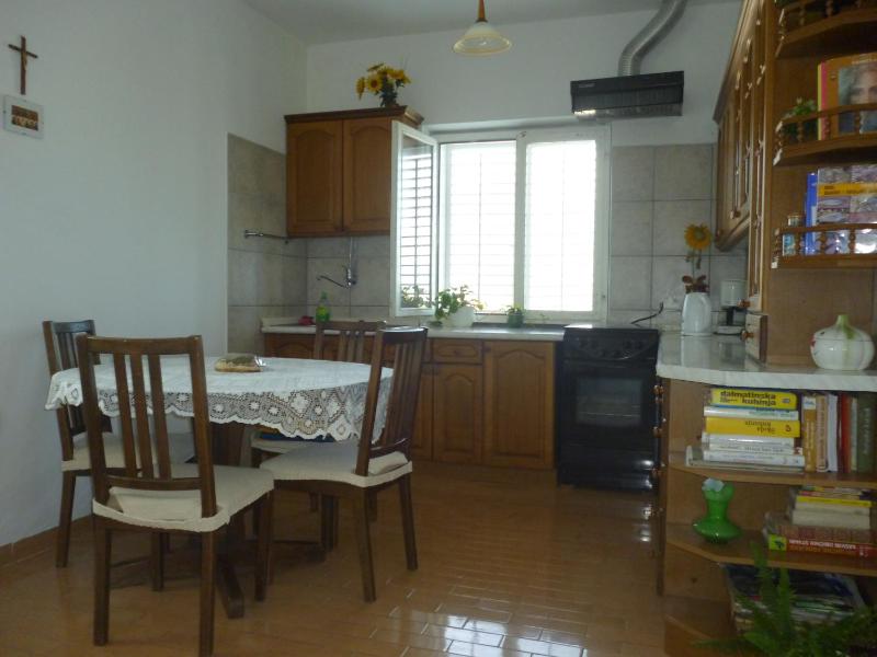 Apartment with Sea View image 3