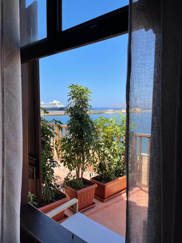 Captain Vasilis Hotel - image 7