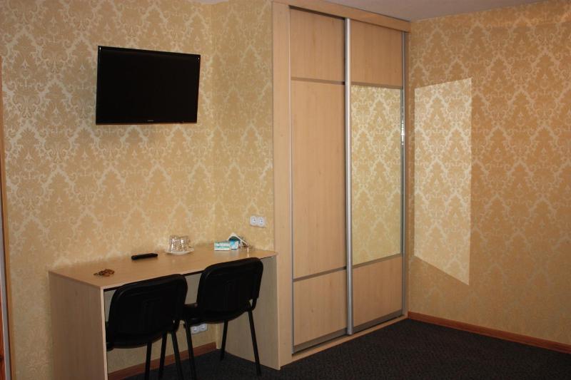 Quadruple Room image 2