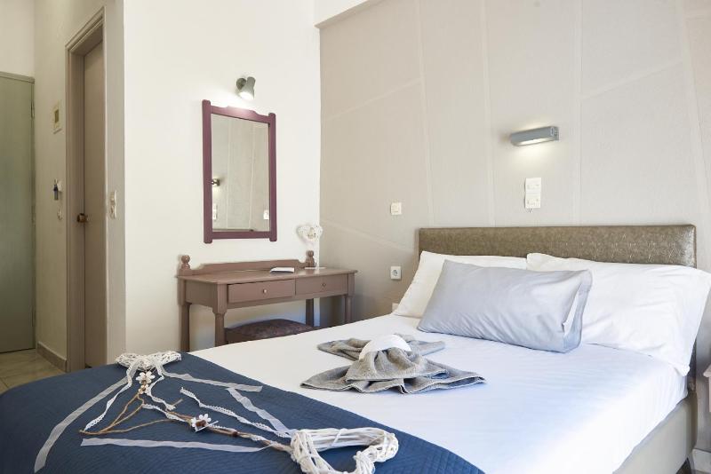 Standard Single Room with Mountain View image 4