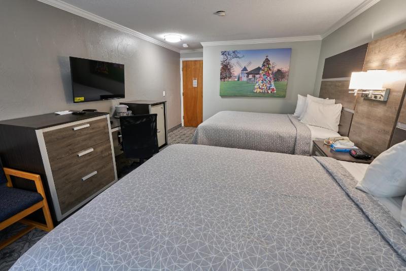 Superior Room with Two Queen Beds (Non-Smoking)