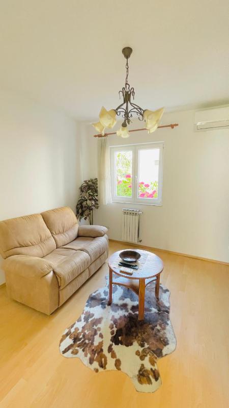 One-Bedroom Apartment - Ground Floor image 4