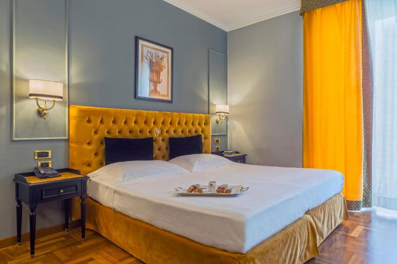 Classic Double or Twin Room image 3