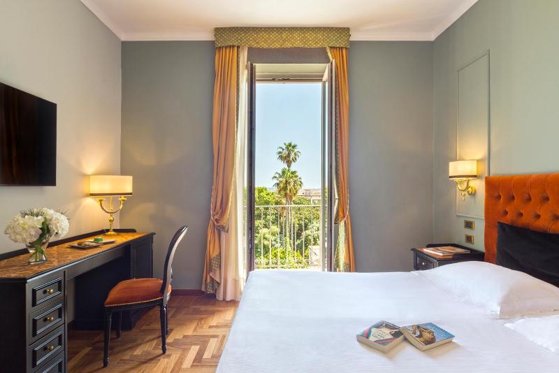 Superior Double or Twin Room image 3