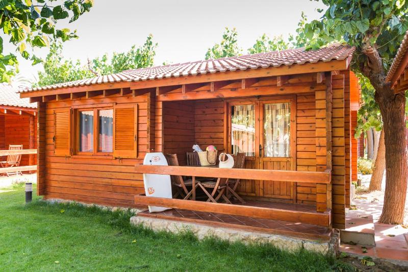 Two-Bedroom Bungalow image 3