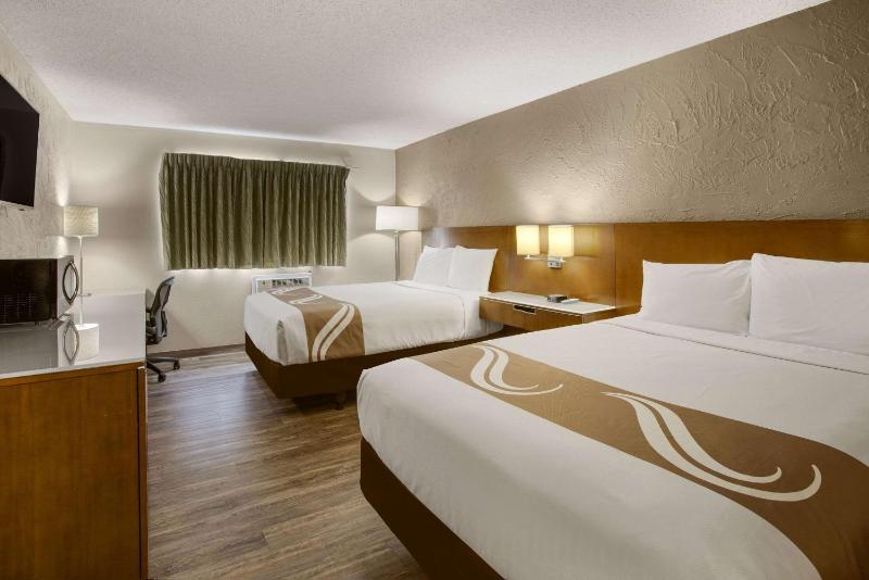 Standard Queen Room with Two Queen Beds - Non-Smoking image 1