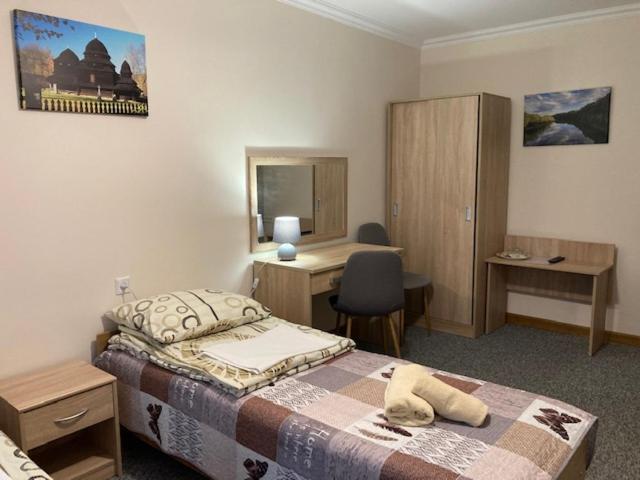 Triple Room image 2