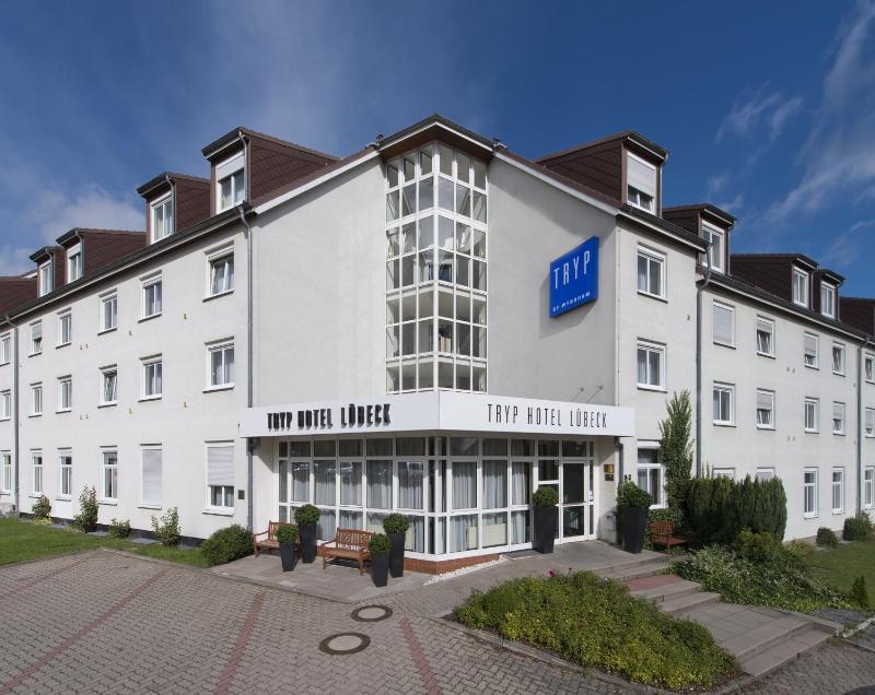 Tryp By Wyndham Luebeck Aquamarin - image 1