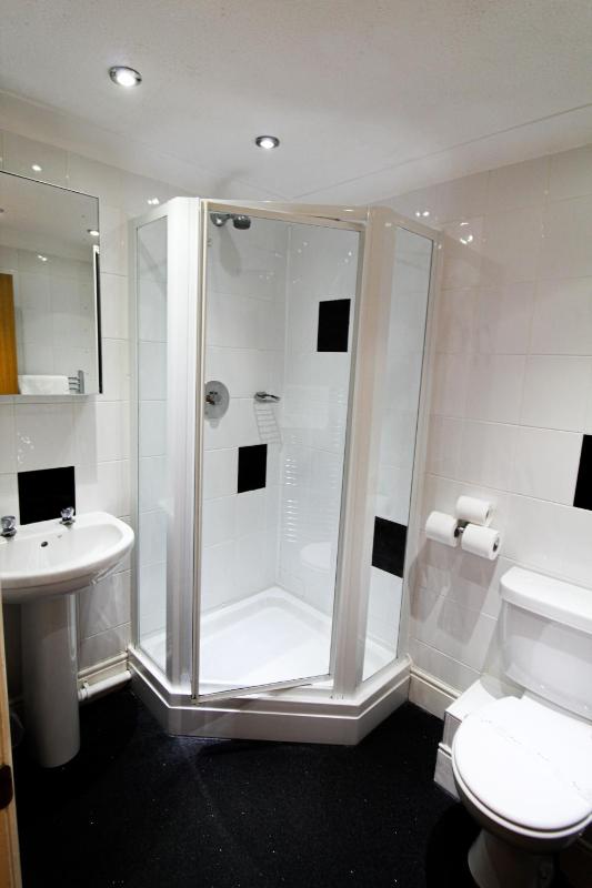 Double or Twin Room image 4