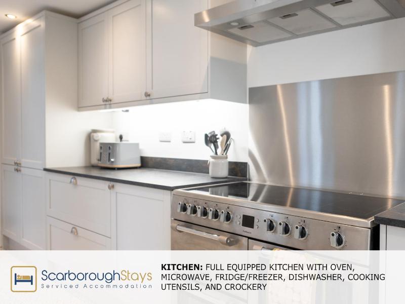 Scarborough Stays - Trafalgar Lodge - 4 bedroomed house - Free Parking - image 13