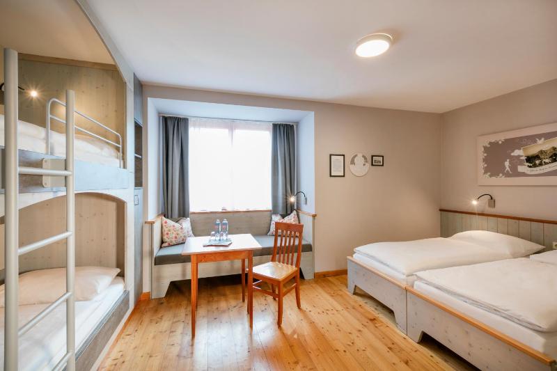 Quadruple Room image 3
