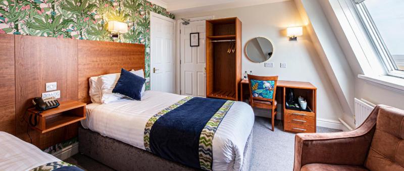 Twin Room with Coastal View image 1