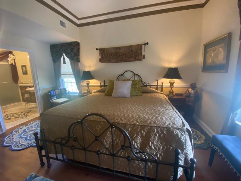 King Room - Disability Access image 1