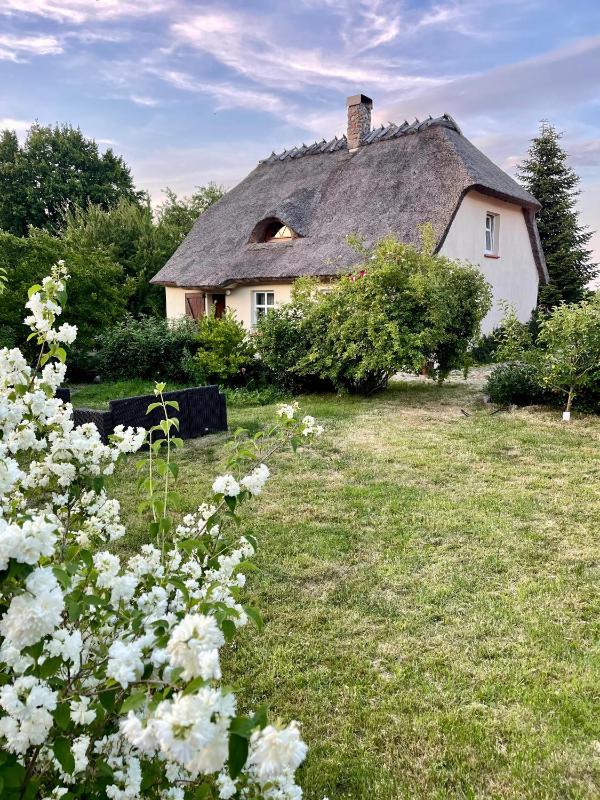 OAZA POD STRZECHĄ -Dom na wyłączność z jacuzzi dużym ogrodem i 3 sypialniami - image 39