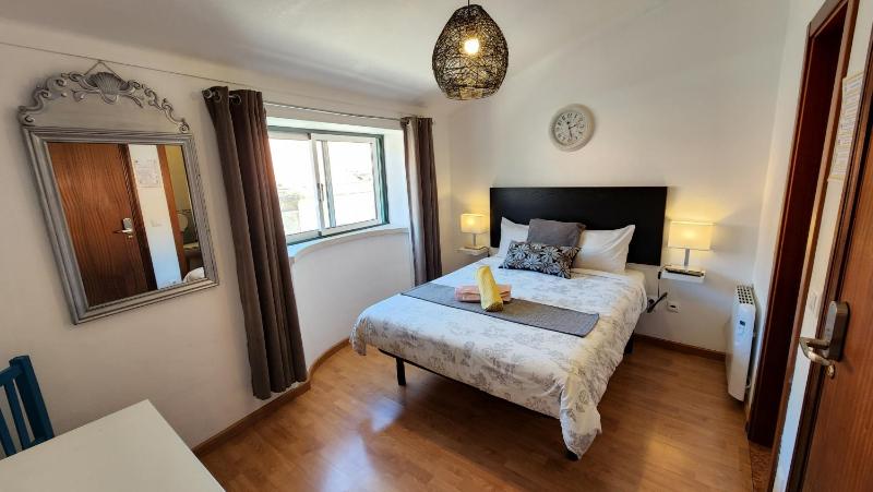 Double Room image 3
