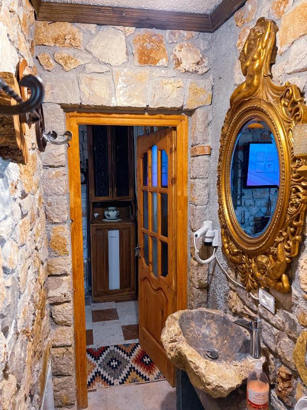 Double Room image 2