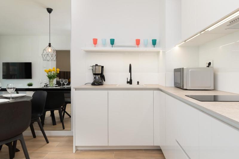 Bay View Apartments Wybrzeże Dziwnów by Renters Prestige - image 24