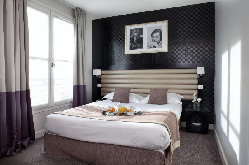 Classic Double Room image 4
