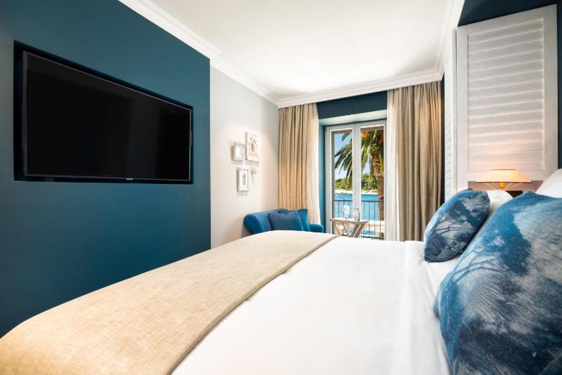 Marina Double or Twin Room Sea View image 1