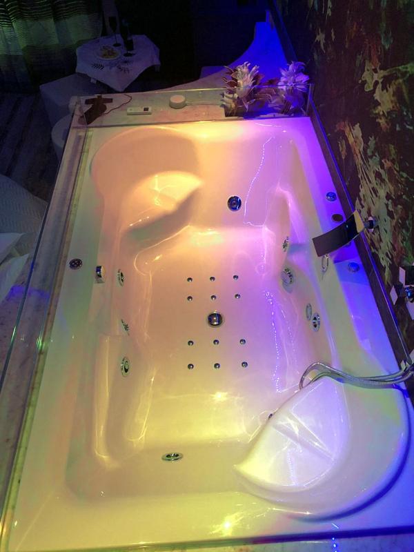 Assisi Luxury SPA Suite Superior - image 27