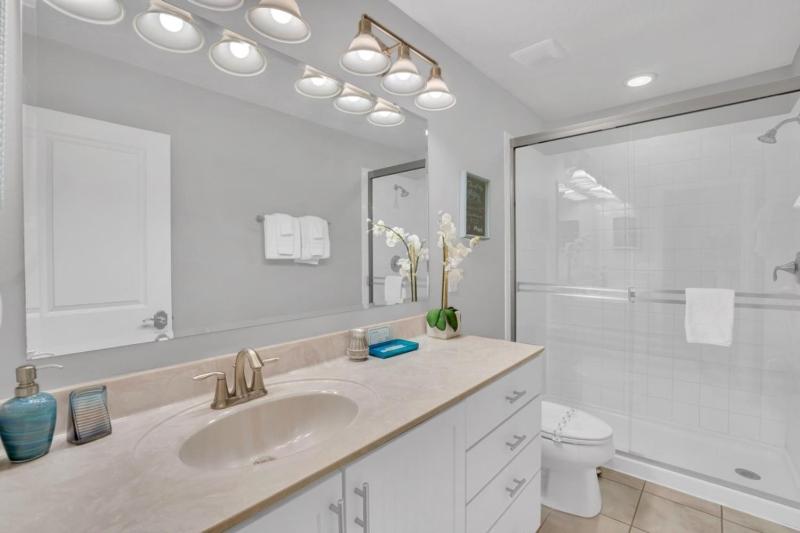 4 Bed townhome with Private Pool Near Disney! townhouse - image 25