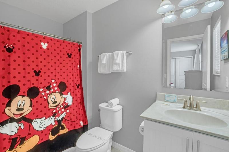 4 Bed townhome with Private Pool Near Disney! townhouse - image 11