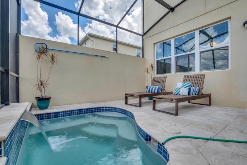 4 Bed townhome with Private Pool Near Disney! townhouse - image 17