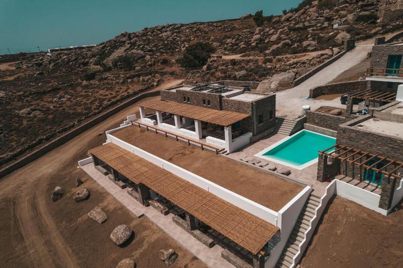 Anemela Villas & Suites Mykonos - image 9