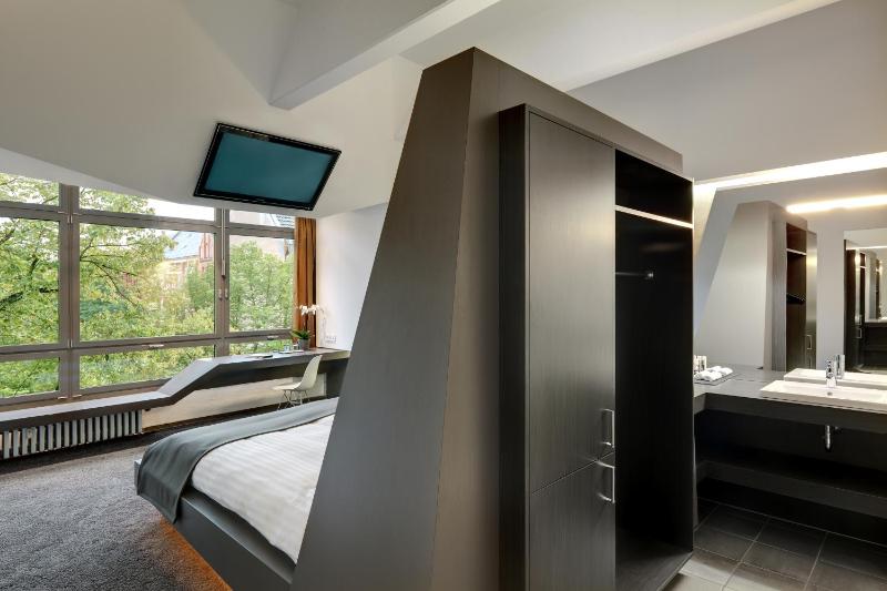 Double Room - Disability Access image 2