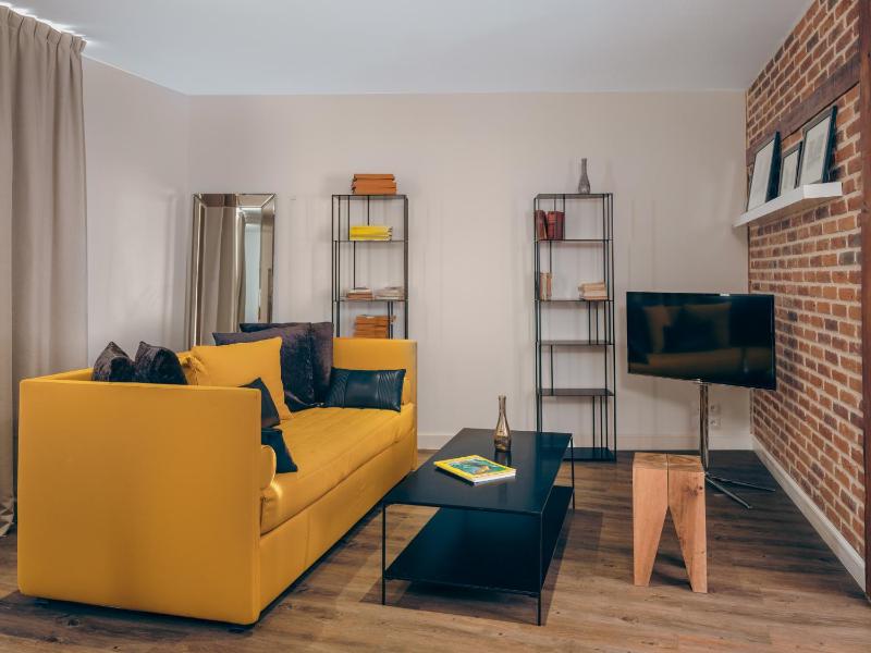One-Bedroom Apartment - Hector image 1