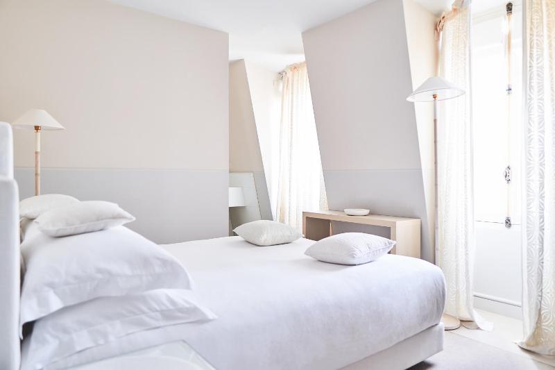 Executive Double Room image 1