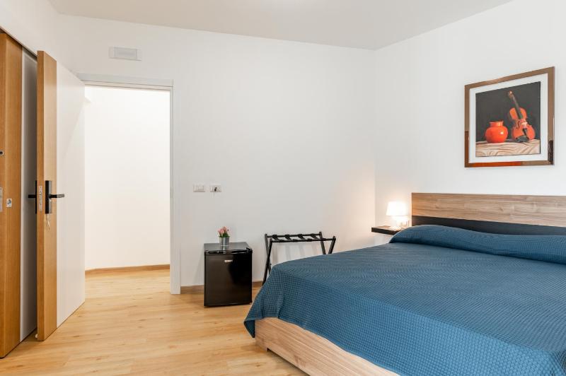 Aurora Rooms - image 11
