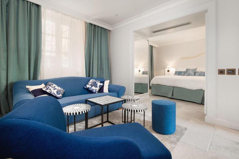 Junior Suite image 1