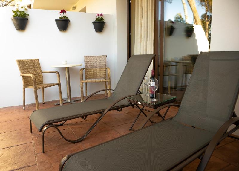 Junior Suite with Terrace image 4