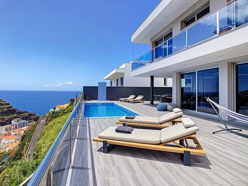 Wild River Villa by LovelyStay Images