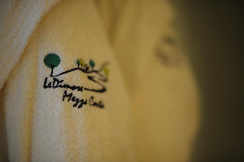 Deluxe Double or Twin Room image 2