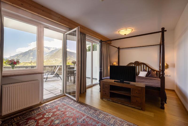 Two-Bedroom Suite image 4