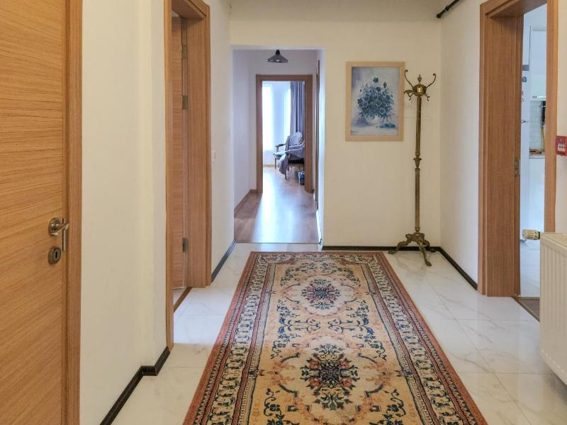 Apartment with Lake View image 4