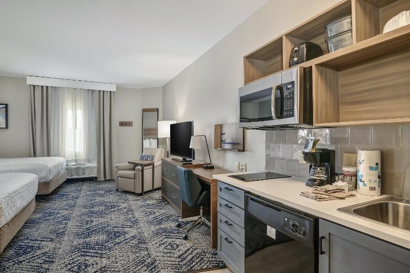 Studio Suite with Two Queen Beds image 1