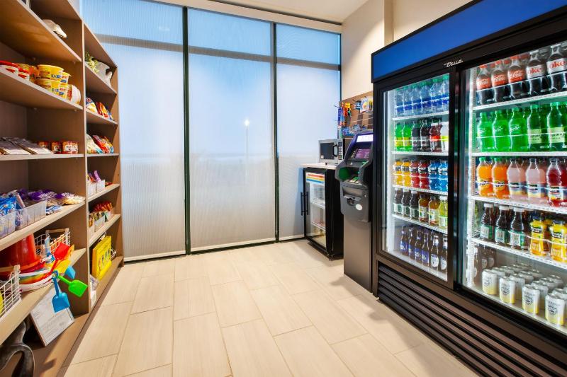 Holiday Inn Express & Suites VA Beach Oceanfront by IHG - image 9