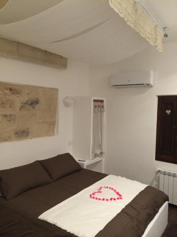 Suite with Balcony image 3