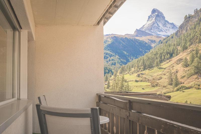 Superior Triple Room with Matterhorn View image 2