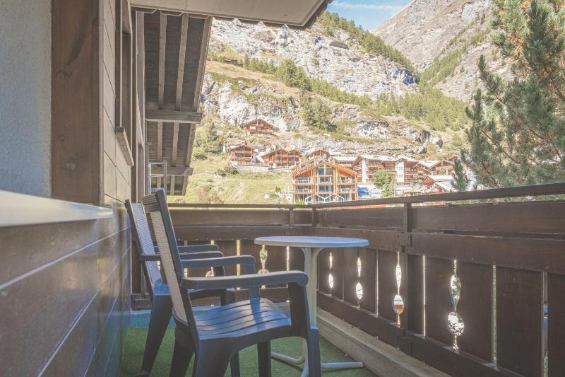 Economy Double Room image 4