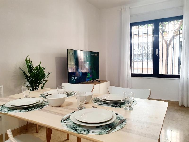 Spanish Home Fuengirola - image 1