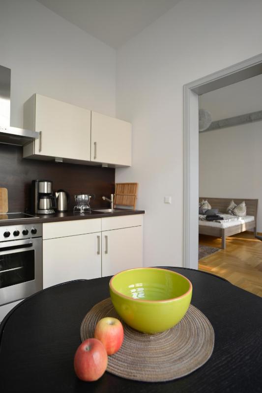 One-Bedroom Apartment image 3