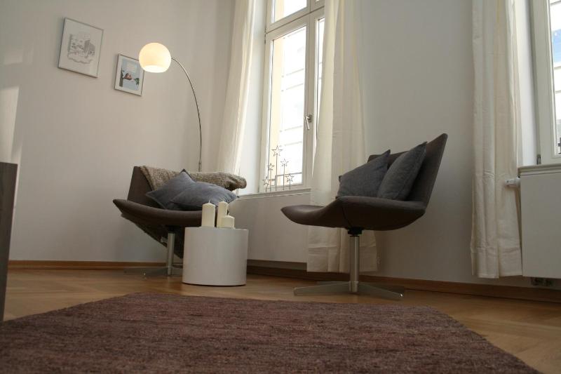 One-Bedroom Apartment image 2