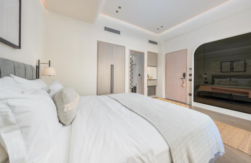 Classic Room image 1